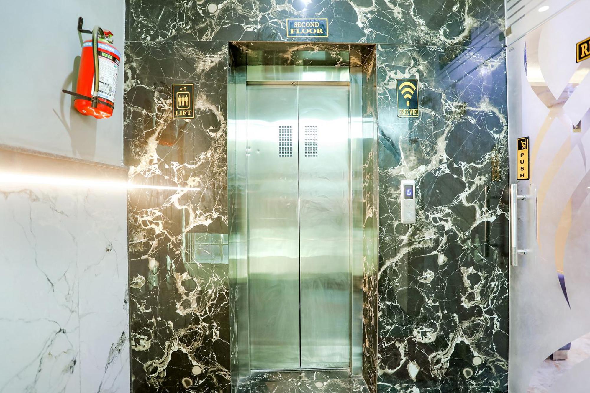 Fabhotel The Palacio كانبور المظهر الخارجي الصورة